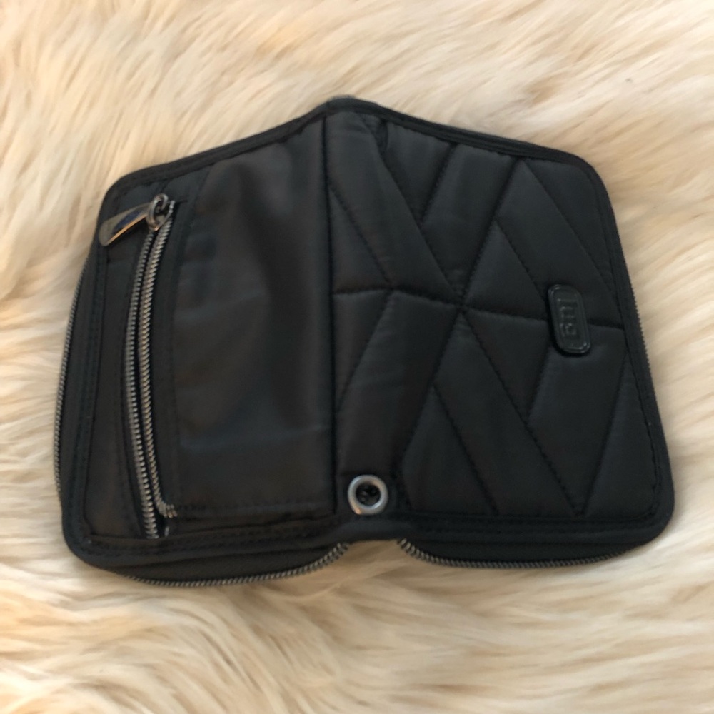 Black Quilted Lug Rodeo zip around Wallet - Picture 6 of 9